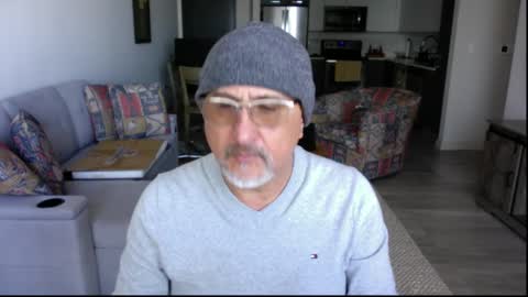 Snapshot of latinnous chatting on March 8, 2025, 3:35 pm QS - INDEPENDENT MODEL online show from March 8, 2025, 3:35 pm