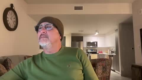 Snapshot of latinnous chatting on March 11, 2025, 5:16 am QS - INDEPENDENT MODEL online show from March 11, 2025, 5:16 am