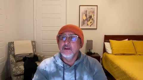 Snapshot of latinnous chatting on November 2, 2025, 3:42 am QS - INDEPENDENT MODEL online show from November 2, 2025, 3:42 am