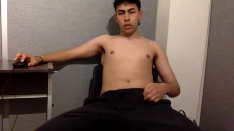 latino_boy266 online show from September 23, 2025, 2:25 am