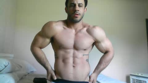 latino_rodri online show from June 23, 2026, 4:49 pm