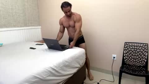 Snapshot of latino_rodri chatting on July 27, 2026, 3:08 pm latino_rodri online show from July 27, 2026, 3:08 pm