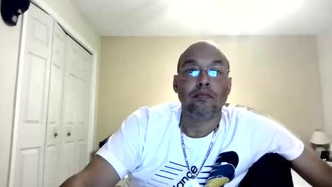 Snapshot of latinoinfla chatting on October 5, 2025, 7:56 pm latinoinfla online show from October 5, 2025, 7:56 pm