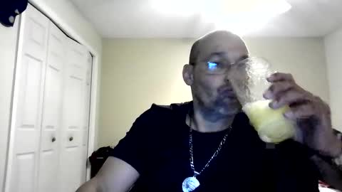 latinoinfla online show from May 2, 2026, 10:15 pm