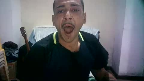 Snapshot of latinounder chatting on July 22, 2026, 2:14 am latinounder online show from July 22, 2026, 2:14 am