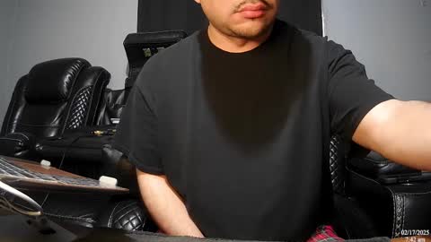 Nico online show from February 17, 2025, 1:42 pm