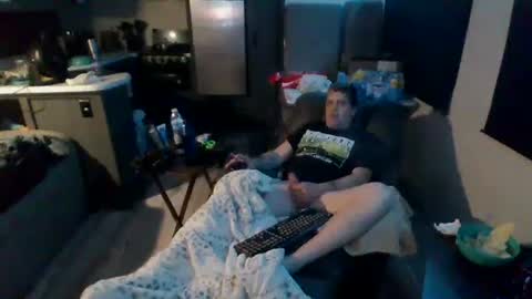 latniter online show from January 28, 2025, 9:08 am