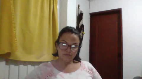 Laura online show from June 10, 2026, 1:50 am