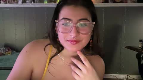 lau_mamacita online show from January 24, 2025, 11:12 pm