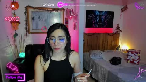 laujgray online show from February 15, 2025, 10:11 am