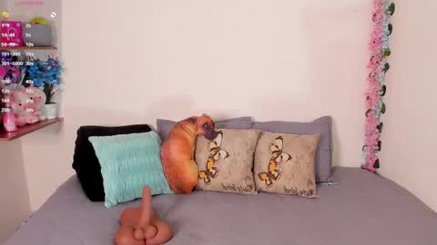 laura1__ online show from February 19, 2026, 11:12 pm