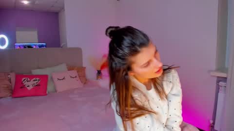 Laura online show from February 10, 2025, 9:25 am