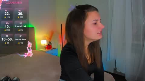 Laura online show from October 17, 2025, 6:27 am