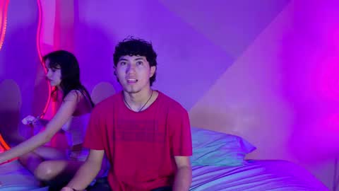 laura_and_kevin online show from September 26, 2025, 2:10 pm