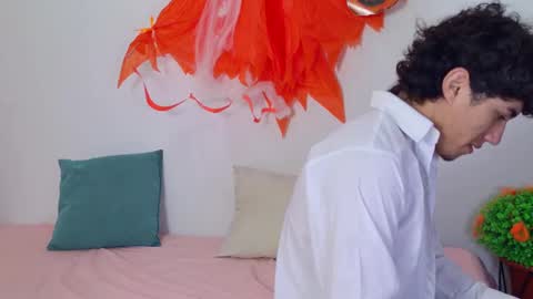 laura_and_kevin online show from October 17, 2025, 4:20 pm