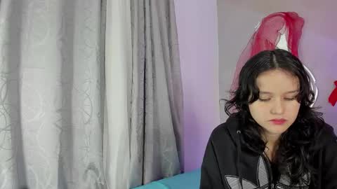 laura_and_kevin online show from November 29, 2025, 11:08 pm