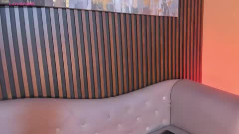 Laura online show from September 13, 2025, 11:43 am