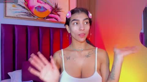 Laura online show from December 4, 2025, 1:20 pm