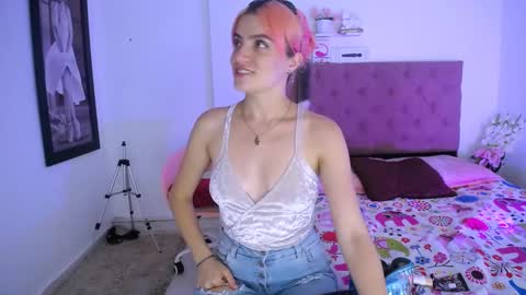 LAURA online show from December 9, 2024, 2:06 pm