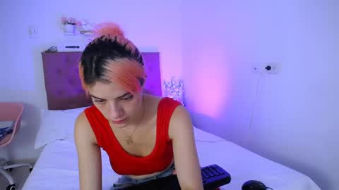 LAURA online show from January 7, 2025, 3:44 pm