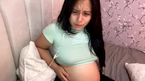 laura online show from February 6, 2025, 3:06 am