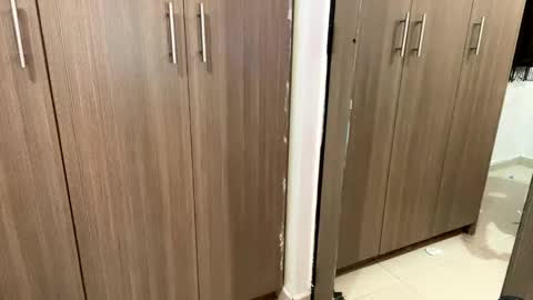 laura online show from March 9, 2025, 7:01 am