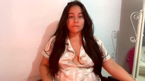 laura online show from September 19, 2025, 11:49 pm