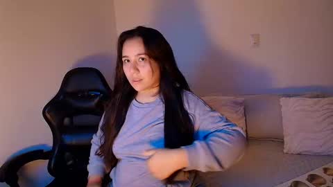 laura online show from January 7, 2026, 1:19 am