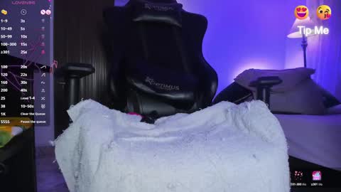 Lura online show from March 1, 2025, 9:26 pm