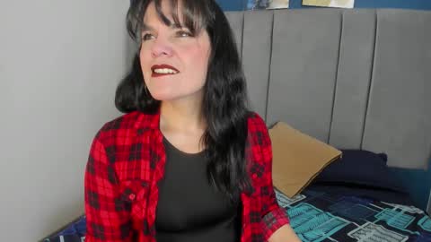 laura hotties online show from September 27, 2025, 1:05 pm