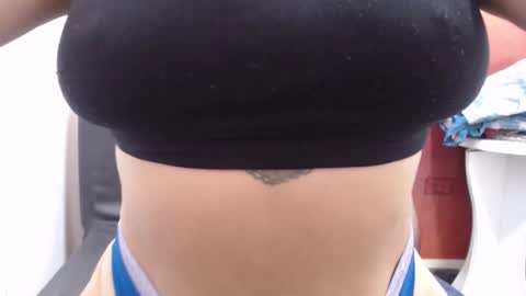  Laura  online show from October 23, 2025, 1:43 pm