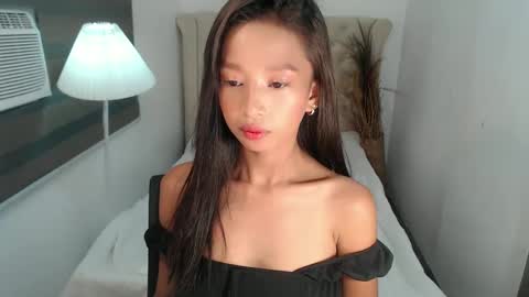 Laura leighxx online show from March 12, 2025, 3:13 am