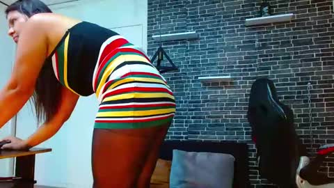 Laura online show from January 18, 2025, 10:39 pm