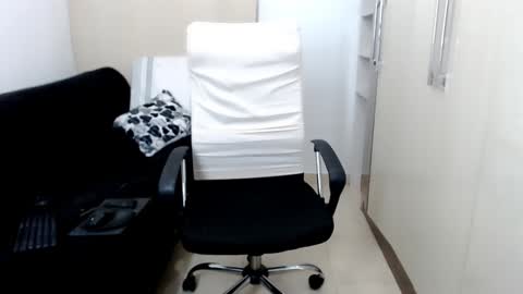 Laura online show from December 25, 2024, 3:08 am