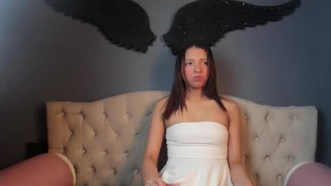 laura_serena online show from March 13, 2026, 11:39 am