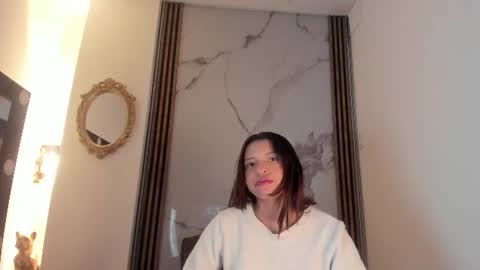 laura_serena online show from June 17, 2026, 11:23 am