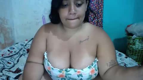 laura_sofia23 online show from February 25, 2026, 7:01 pm