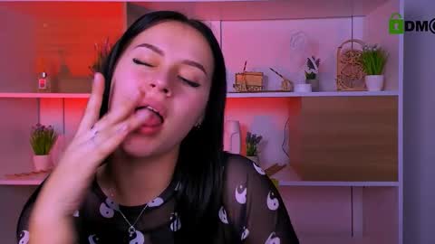 Snapshot of laura_sween chatting on October 26, 2025, 8:15 pm laura_sween online show from October 26, 2025, 8:15 pm