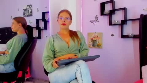 Laura Blue online show from December 14, 2024, 8:51 pm