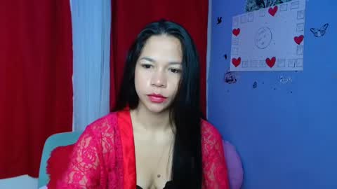 Snapshot of lauracb_ chatting on February 23, 2025, 9:33 am lauracb online show from February 23, 2025, 9:33 am