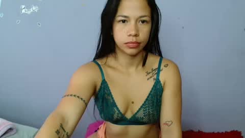 Snapshot of lauracb_ chatting on March 6, 2025, 4:07 pm lauracb online show from March 6, 2025, 4:07 pm