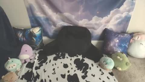 LauraChan online show from March 9, 2026, 1:20 am