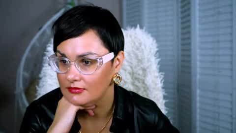 lauradavidsons online show from October 22, 2025, 5:24 pm