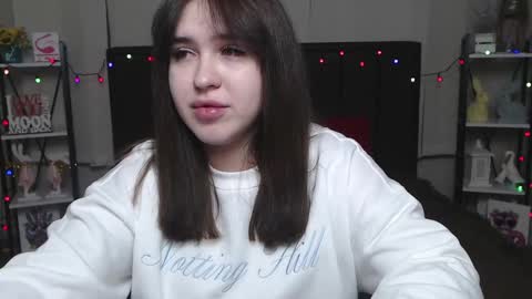 LauraHlot online show from February 8, 2025, 9:25 pm