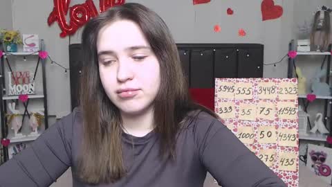 LauraHlot online show from March 1, 2025, 6:11 pm