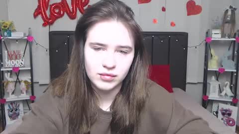 LauraHlot online show from March 10, 2025, 6:45 pm