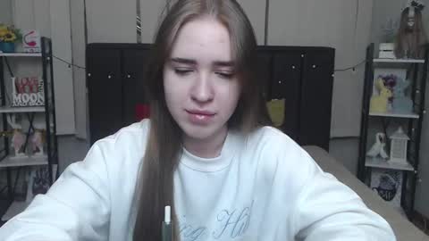 LauraHlot online show from September 30, 2025, 6:24 pm