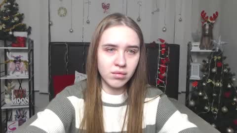 LauraHlot online show from December 16, 2025, 6:29 am