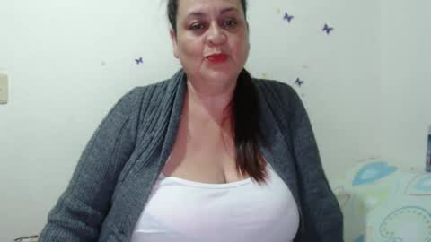 Snapshot of laurahotxx chatting on February 27, 2025, 10:09 pm LAURA online show from February 27, 2025, 10:09 pm