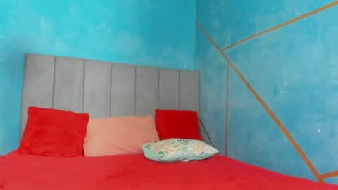 Laura online show from March 10, 2025, 8:12 pm